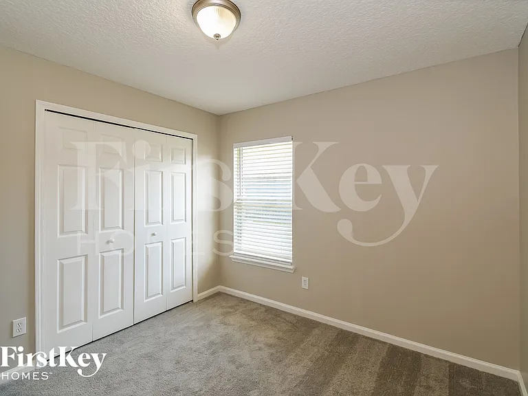 182 Greenfield Dr — Photo 13