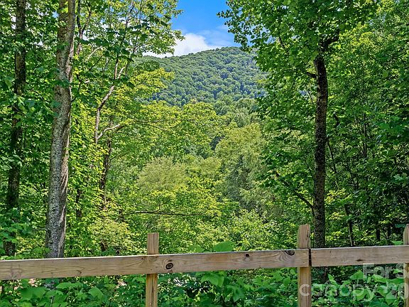 2nd image of 62 Robin Ln
