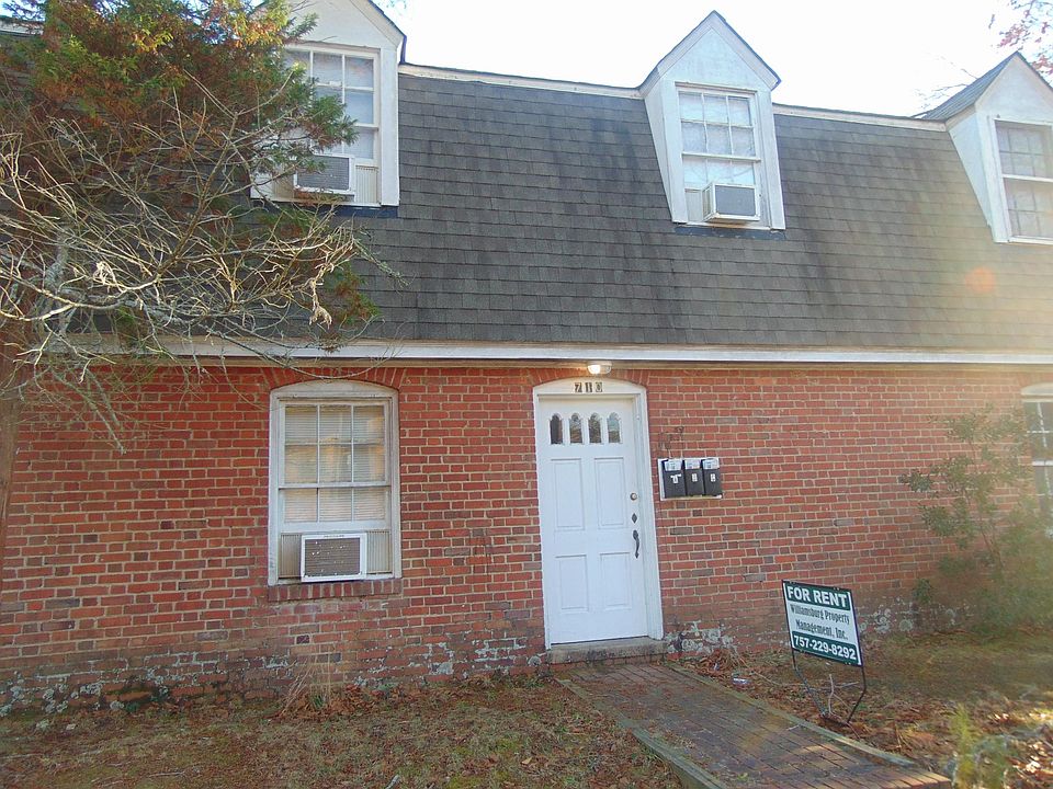 Front of Exterior Building- Not the unit door