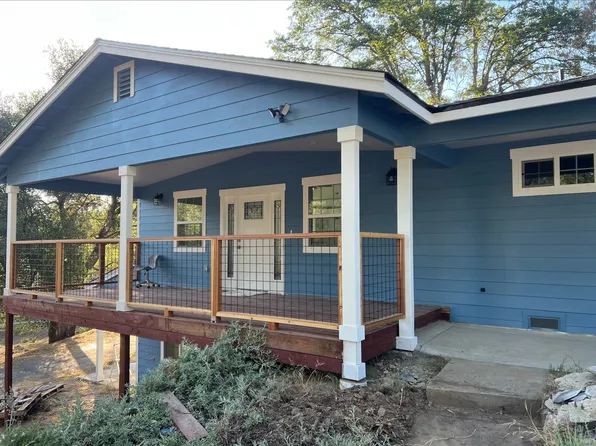 49048 Manzanita Rd, Oakhurst, CA 93644