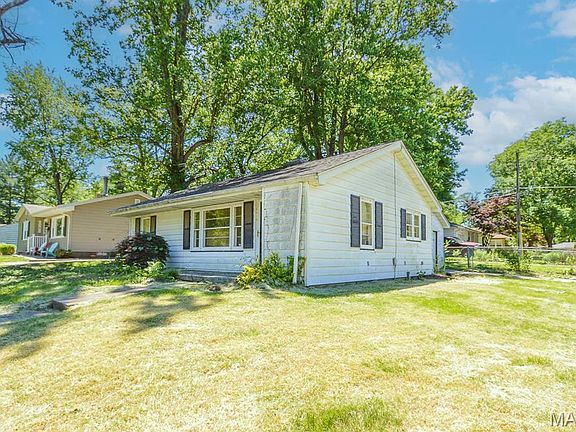 2nd image of 6814 Osage Dr