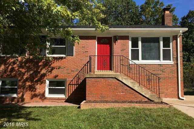 1st image of 4920 Lombard Ln