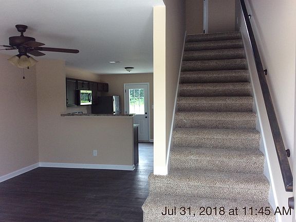 2nd image of 622 Appleton Dr Unit A