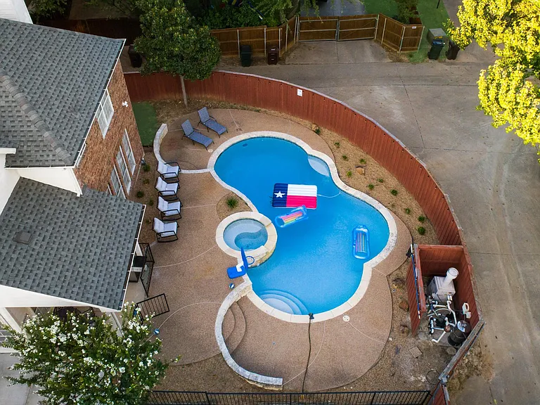 600 Post Oak Dr — Photo 5