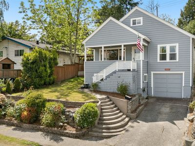 3251 48th Avenue SW, Seattle, WA, 98116