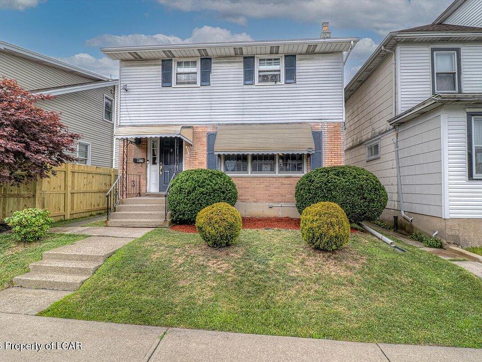 1st image of 409 Carleton Ave