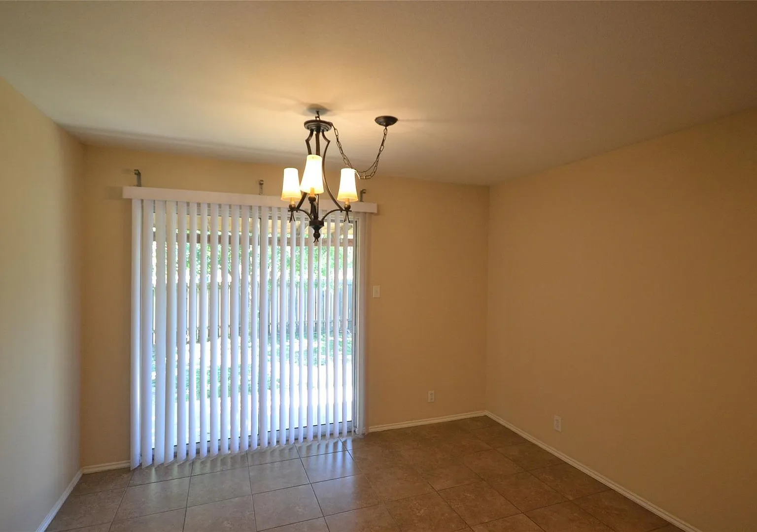 3 Bedroom 2 Bath in Horizon Park - Leander — Photo 4