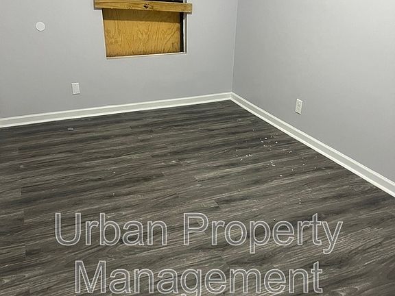4th image of 2693 Spottswood Ave