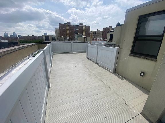 5th image of 195 Stanton St APT 6A