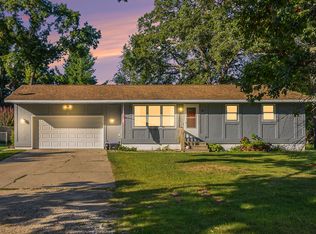 7563 Whitehall Rd, Whitehall, MI 49461