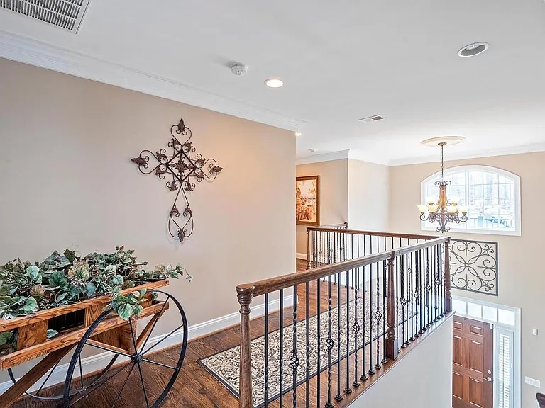8100 Longtree Rd — Photo 22