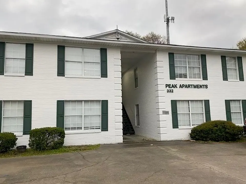 332 W Glenn Ave