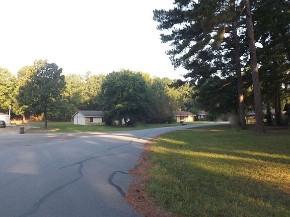 4th image of 1100 Jones Dr