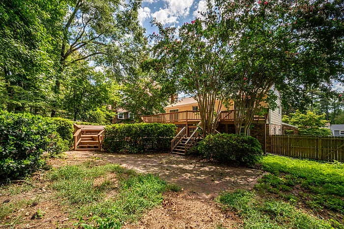 4 bed, 3.0 bath, 1957 sqft, $3,000 — Photo 4