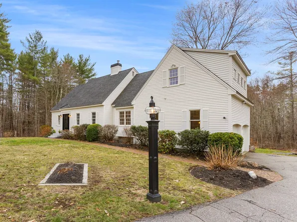 20 Smith Farm Road, Stratham, NH 03885