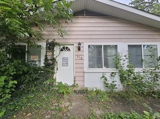 316 Winnebago St, Park Forest, IL 60466