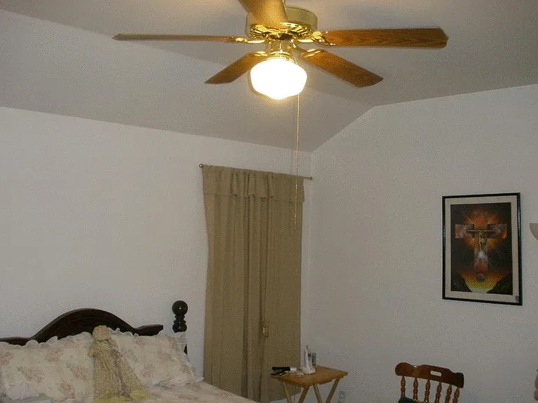 2302 Yaupon Trl — Photo 6