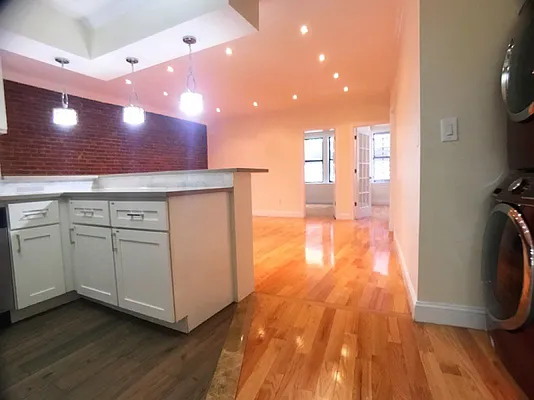 Rented by Bohemia Realty Group | media 44