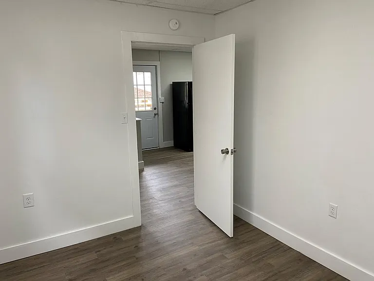 156 Allegheny River Blvd #B — Photo 2