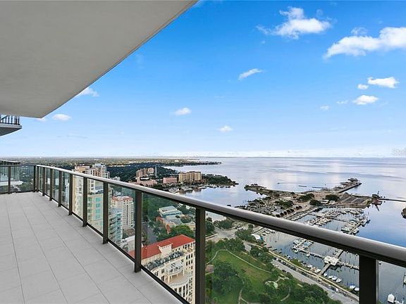 2nd image of 100 1st Ave N Unit 3803