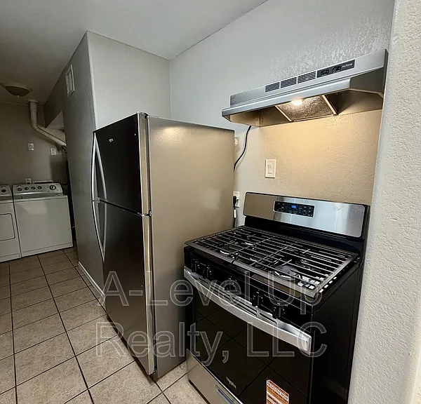 2705 S Monterey Vis — Photo 7