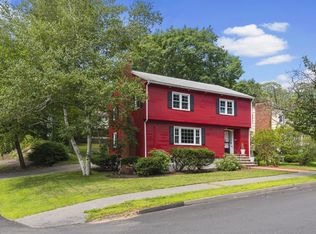 54 Pleasant St, Swampscott, MA 01907