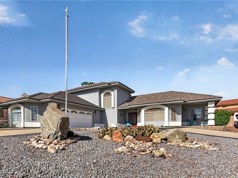 1st image of 3670 Catalina Dr