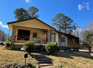 224 E Chert St, Stephens, AR 71764
