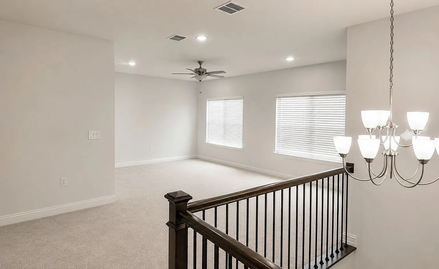 5 bed, 3500 sqft, $3,800 — Photo 1
