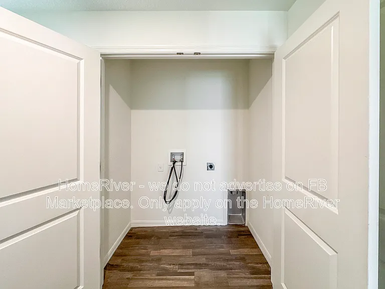 212 NW 1st St — Photo 11