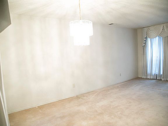 4th image of 6706 Saddle Ridge Rd