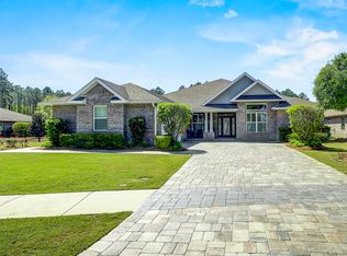 320 Symphony Way, Freeport, FL 32439