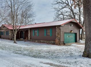 10883 Gates Ln, Pea Ridge, AR 72751