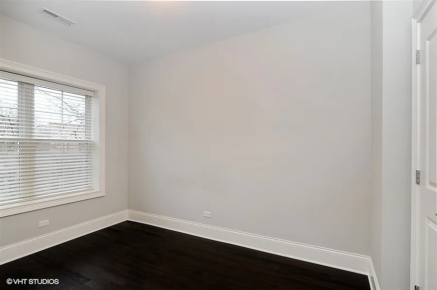2305 W. Waveland - 2 W — Photo 4
