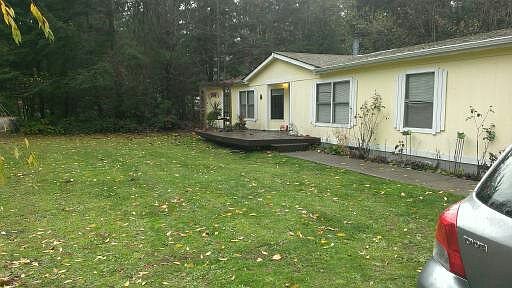 1st image of 18520 225th Ave E