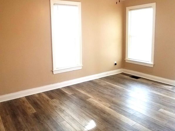 909 W Whitney Ave, Louisville, KY 40215