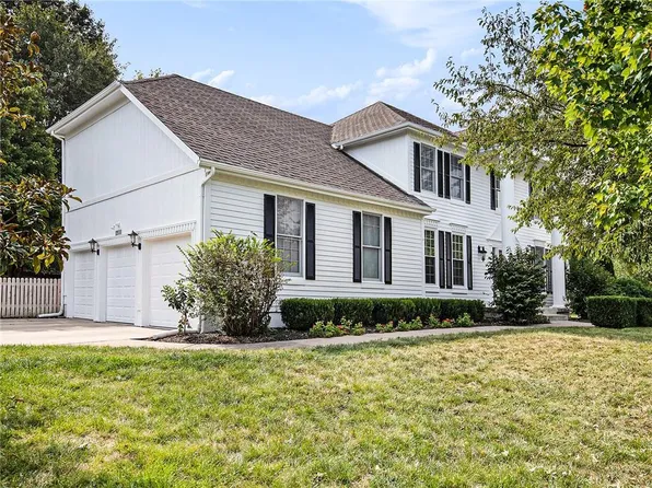 12111 W 129th Ter, Overland Park, KS 66213