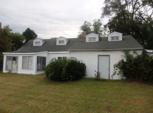 23896 W Nine Mile Rd, Southfield, MI 48033