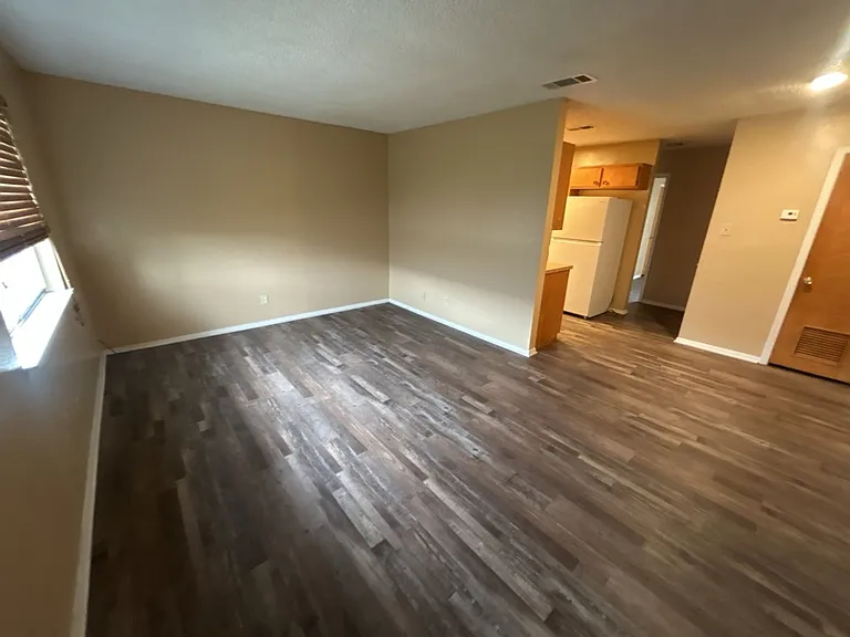 1305 Willow Springs Road, Killeen — Photo 2
