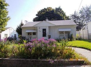 912 21st St, Rockford, IL