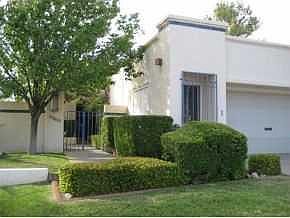 2nd image of 1005 Los Jardines Cir #-el