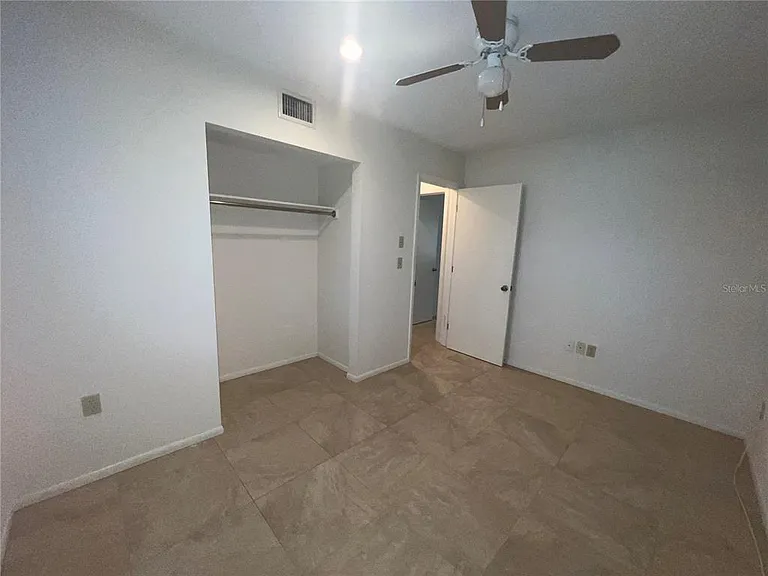 1636 Hayworth Rd — Photo 14