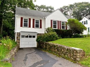 19 Theroux Ave, Waterbury, CT 06708
