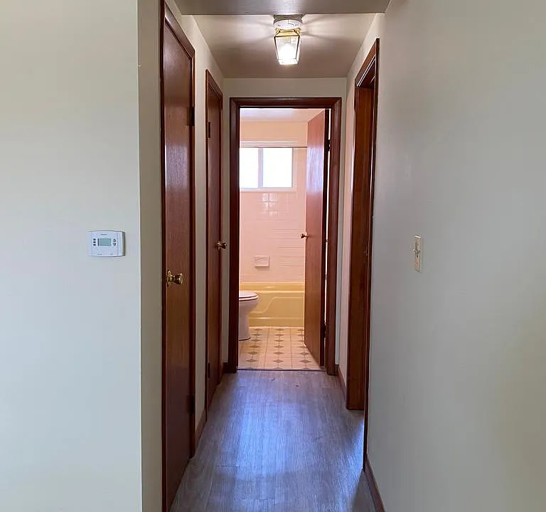 Hallway with 2 closets