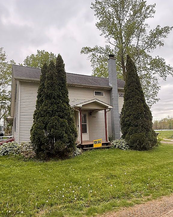 1st image of 225 W Pearl Rd