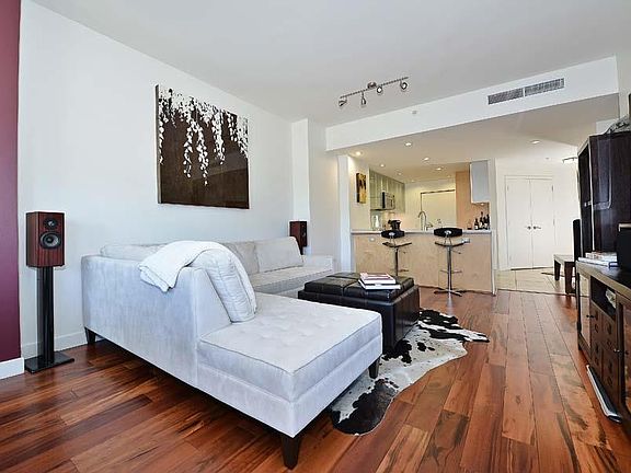 3rd image of 1441 9th Ave Unit 205