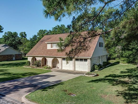 2nd image of 2502 Willow Bend Dr