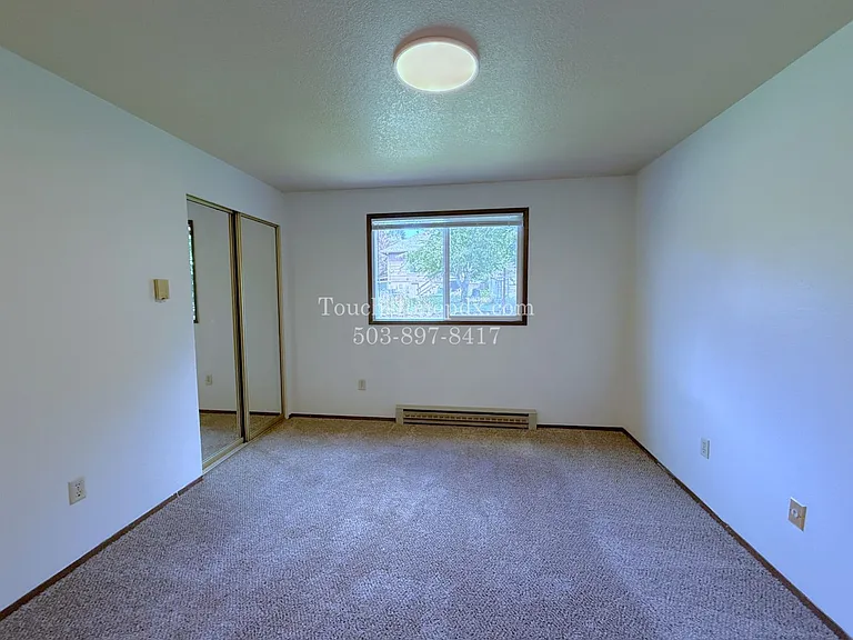 1106 Jefferson St — Photo 15