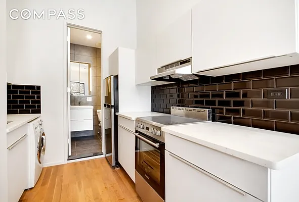 Rented by Compass | media 18