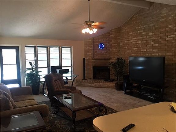 4th image of 10919 Mackenzie Dr